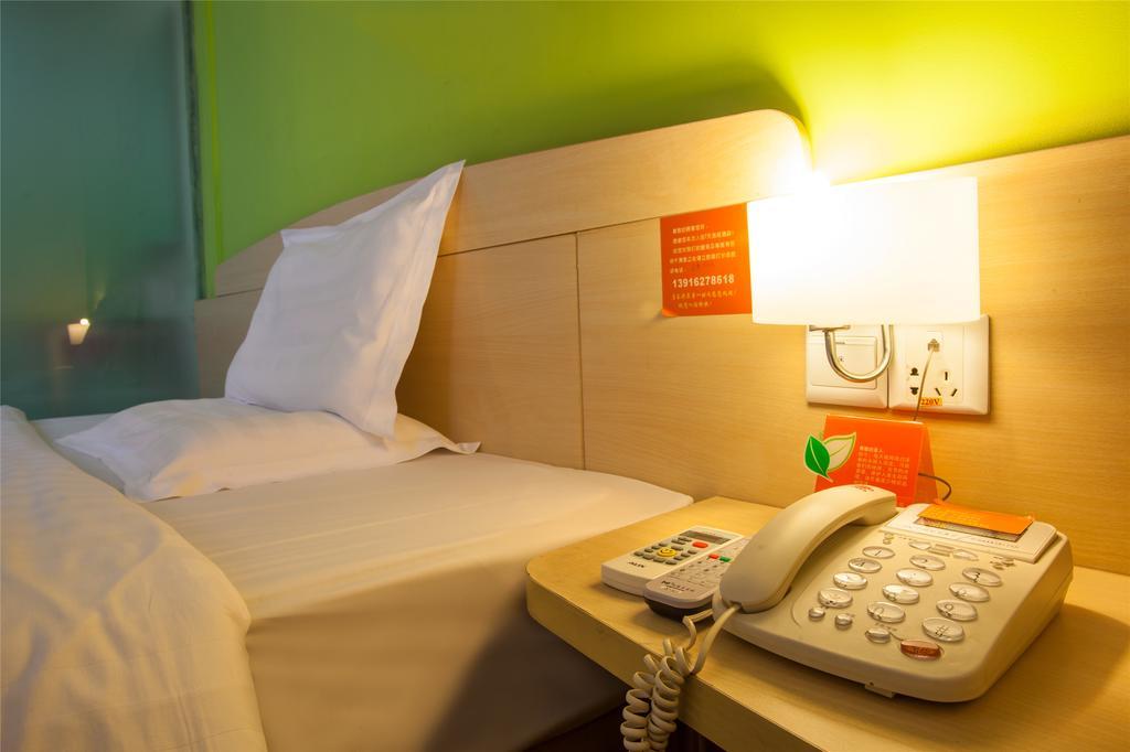 7Days Inn Guiyang Posts And Telecommunications Building Esterno foto