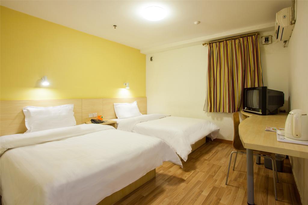 7Days Inn Guiyang Posts And Telecommunications Building Esterno foto